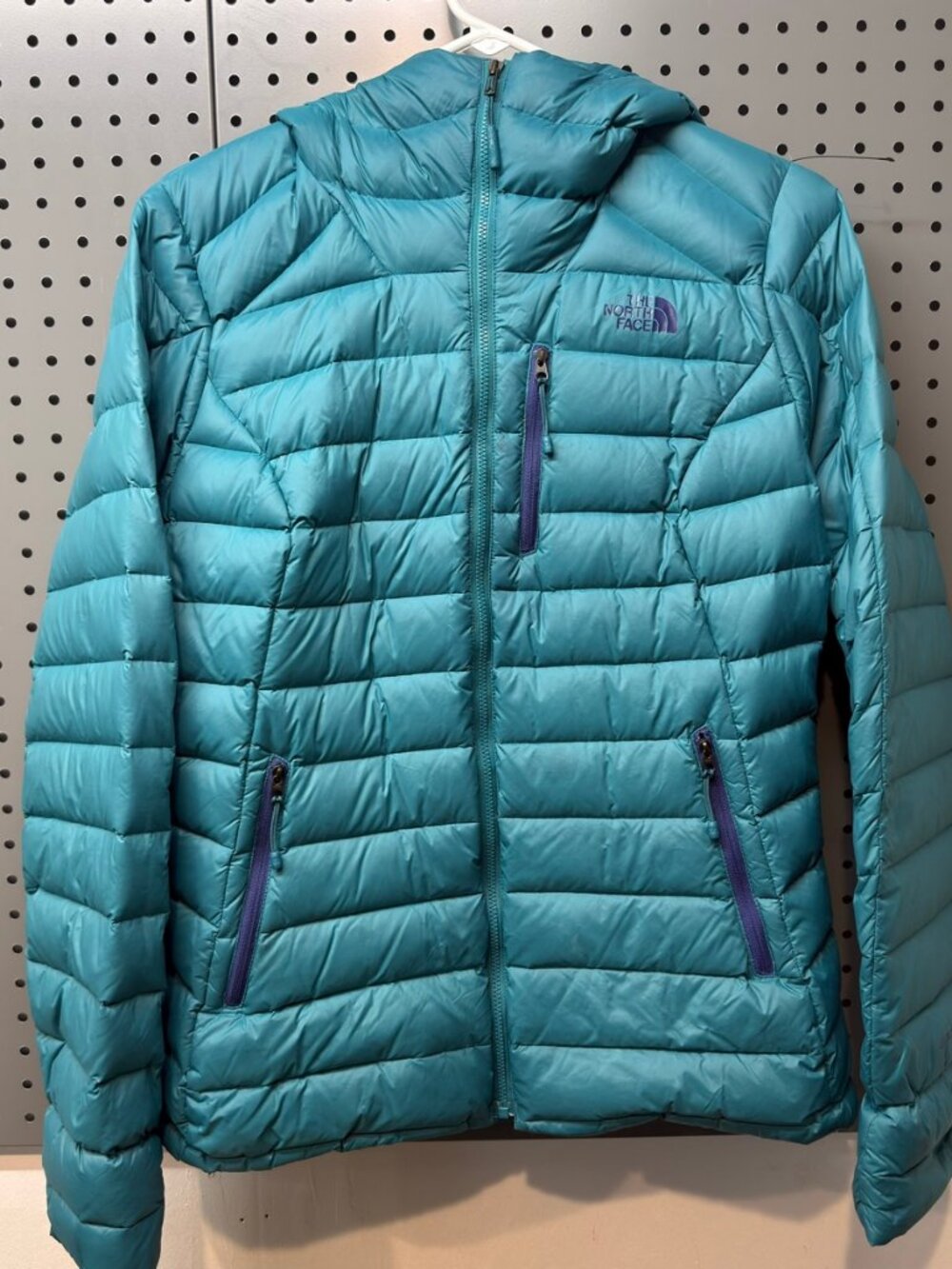 The North Face Women's Teal Hooded Puffer Jacket S